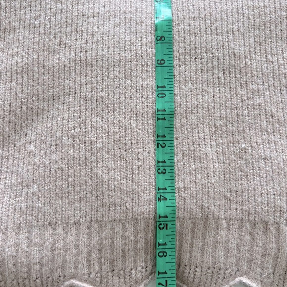Cropped Mockneck Sweater M - Picture 10 of 10